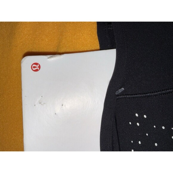 Lululemon Run It Out Neck Warmer Reflective Size O/S Black NWT - Picture 5 of 10